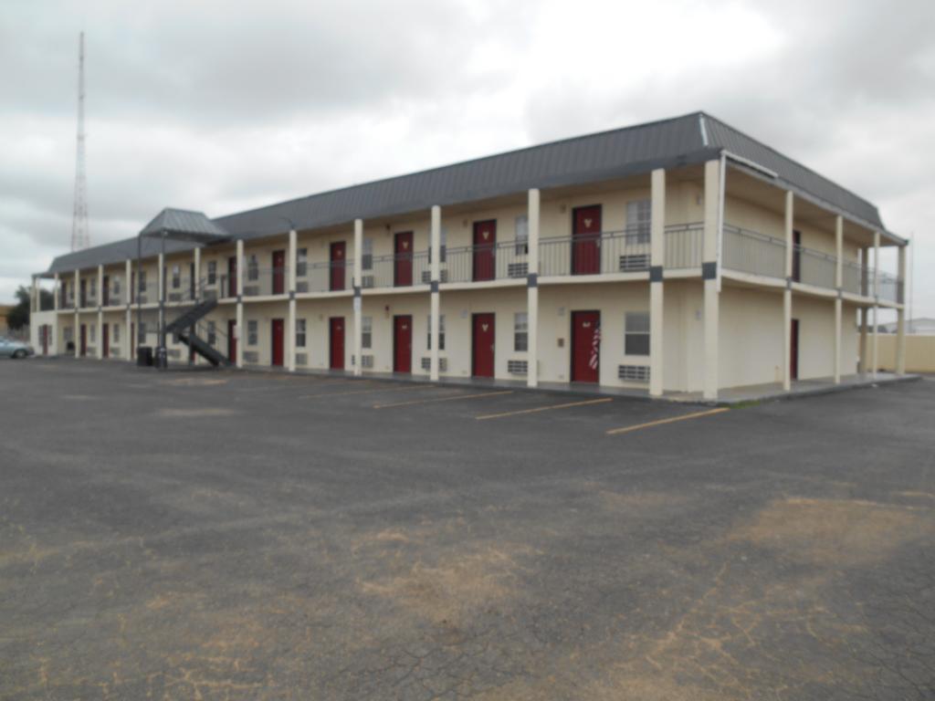 Super 7 Inn 米德蘭 外观 照片